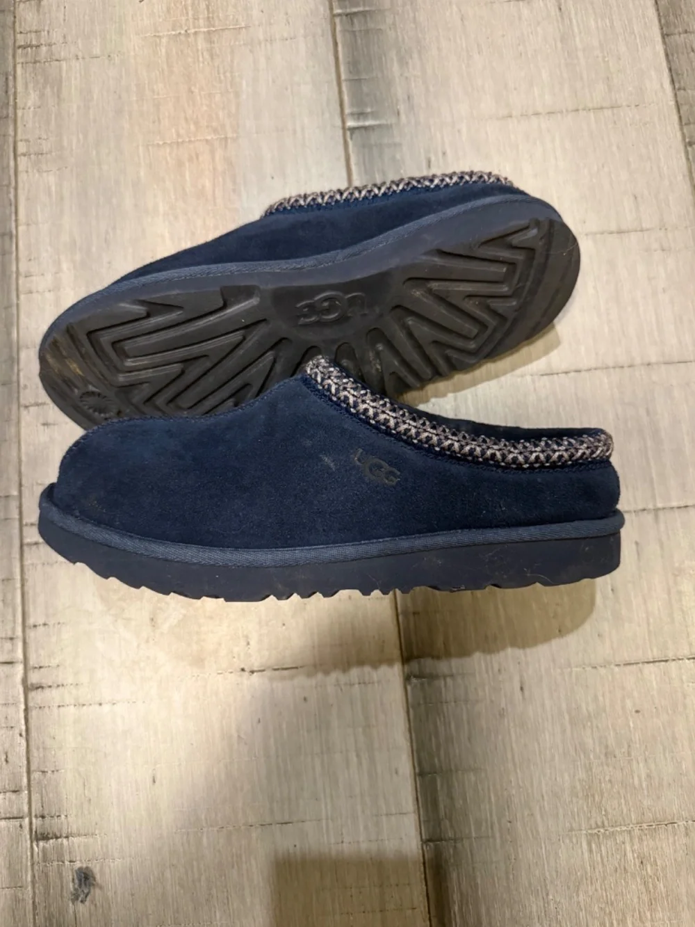 Boys Tasman slippers